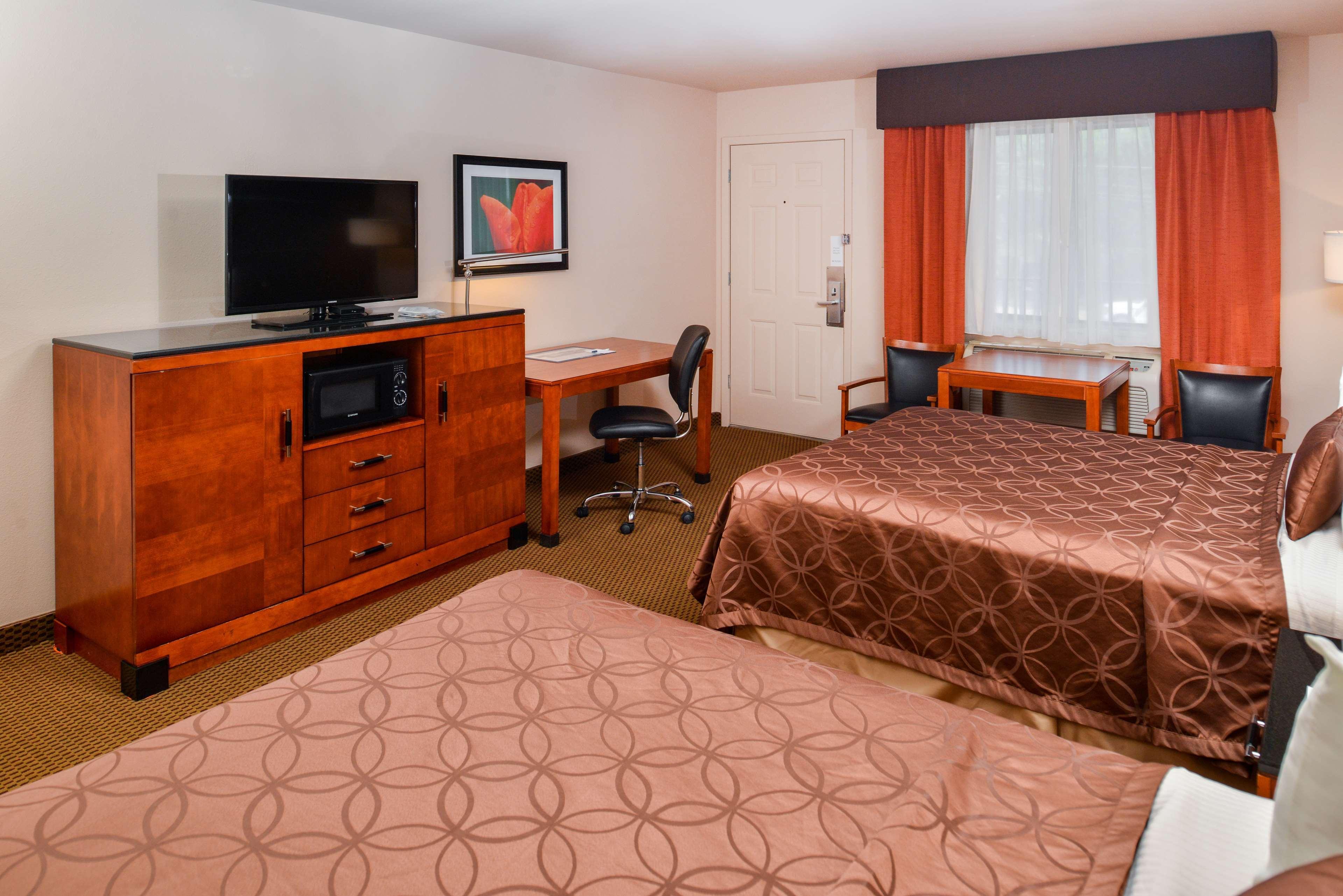 הובס Best Western Executive Inn מראה חיצוני תמונה