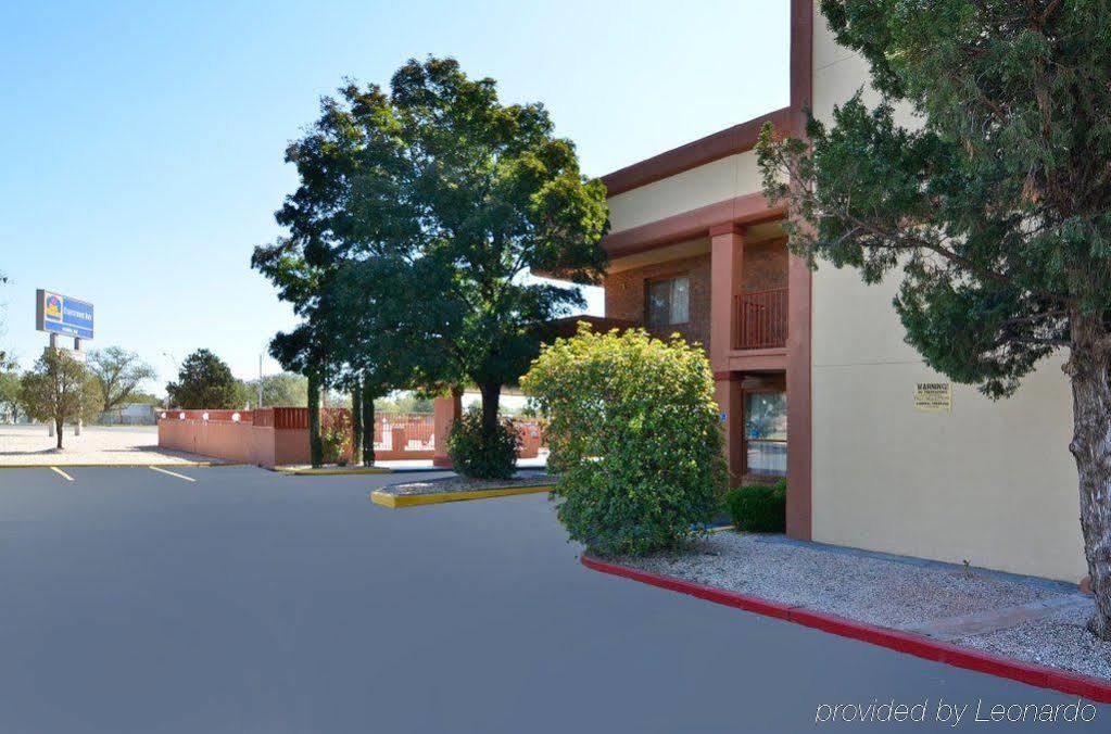 הובס Best Western Executive Inn מראה חיצוני תמונה