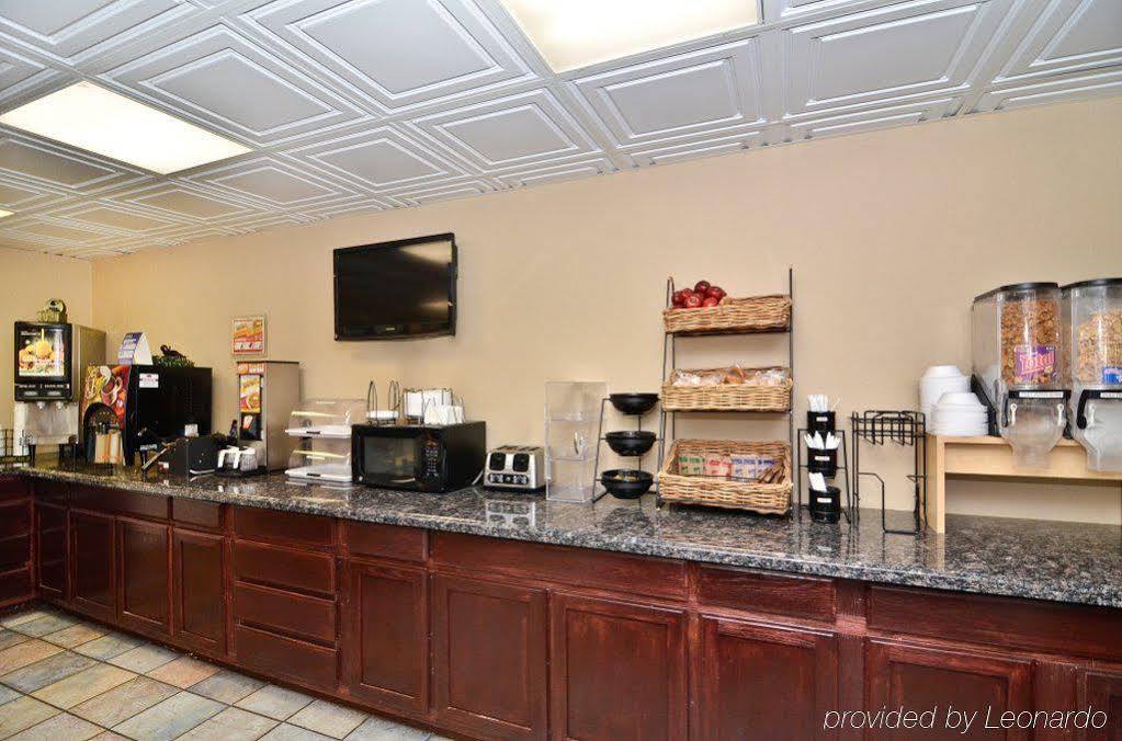 הובס Best Western Executive Inn מראה חיצוני תמונה