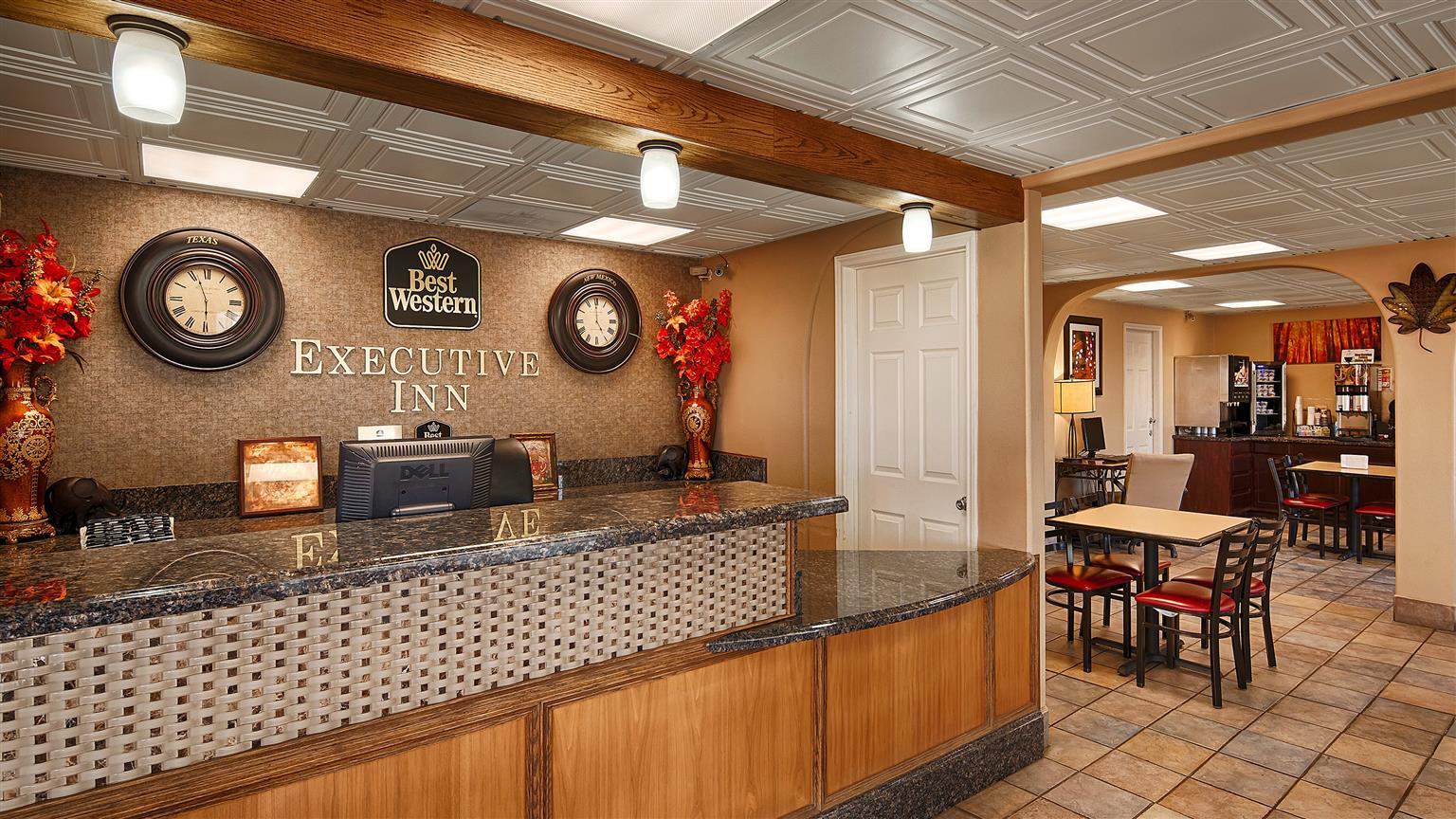 הובס Best Western Executive Inn מראה חיצוני תמונה